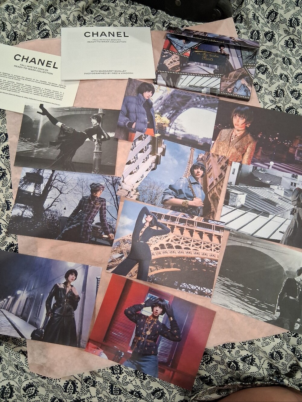 CHANEL Fall-Winter 2024/25 Post Cards 12 & Booklet - White & Black.